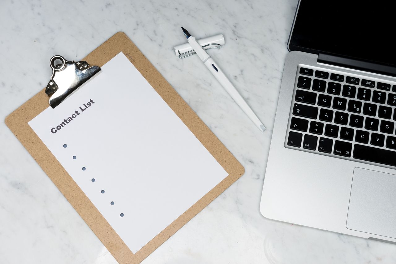 Why Every Freelance Writer Needs a Contact Finder Tool